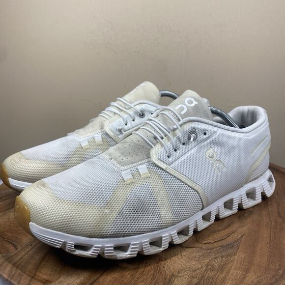 On Cloud Mens Triple White And Cream Size 12.5 Athletic Running Shoes 88.98533 - Picture 2 of 11